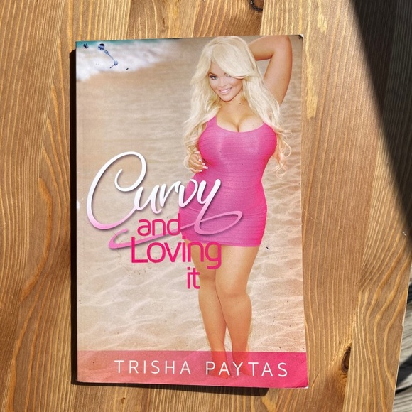 Trisha paytas Curvy and Loving it book 2014 - Picture 1 of 4